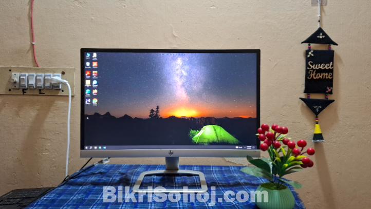 Asus Motherboard & HP Monitor with keyboard, Mouse.